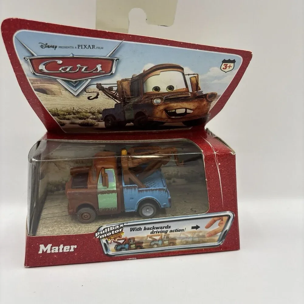 Disney Pixar Cars Mater Pullbax Pull Back Motor Toy Truck 2005 - New Box Damaged